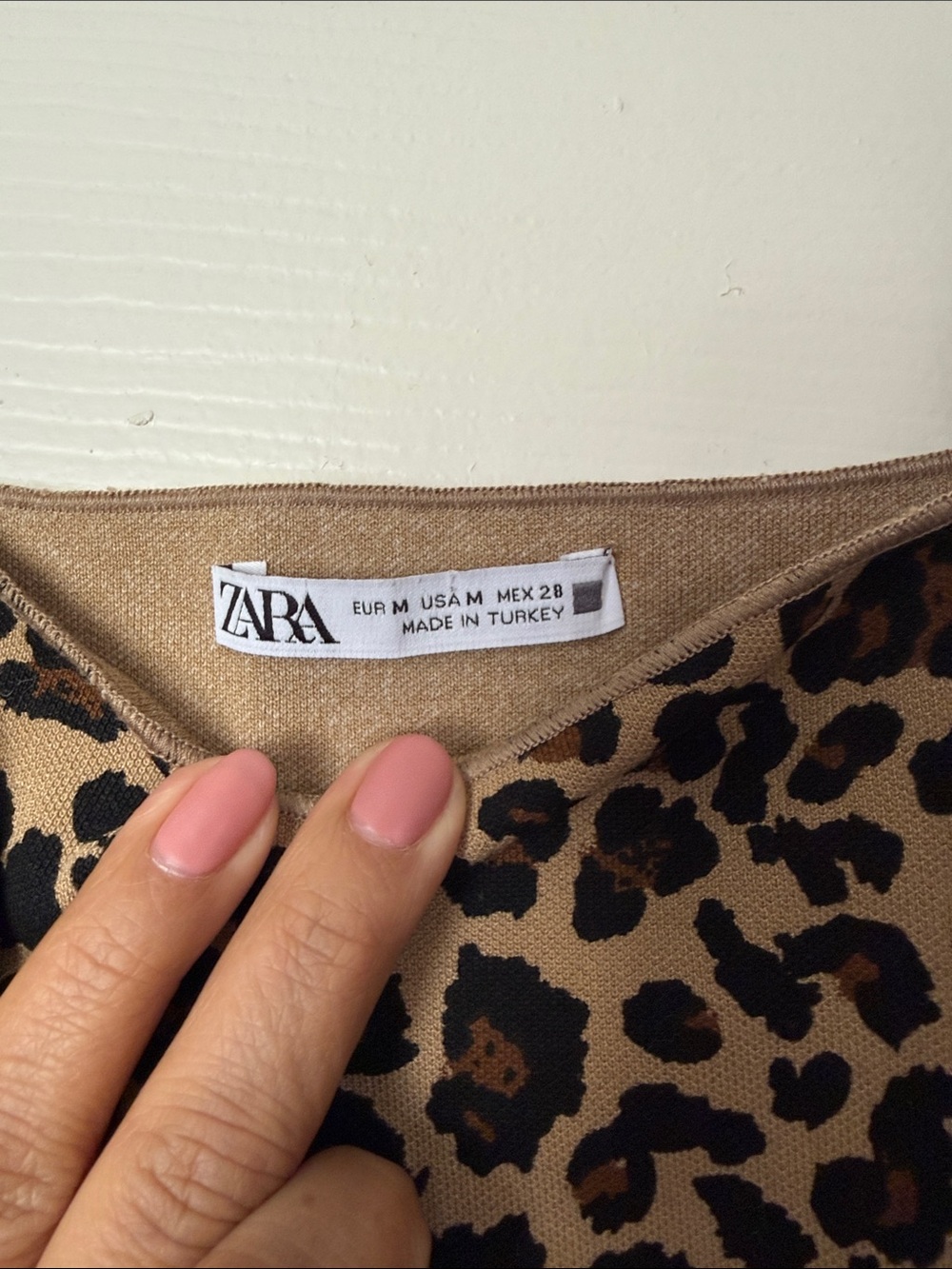 ZARA Animal Print Leopard Stretch Knit Mini Dress size medium - Picture 4 of 7